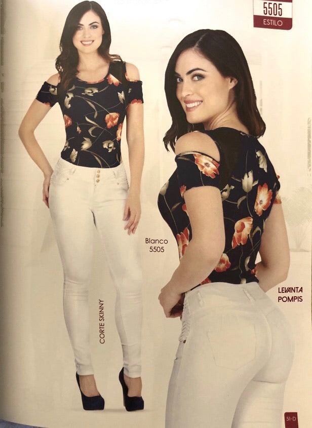 Pantalon levanta cola